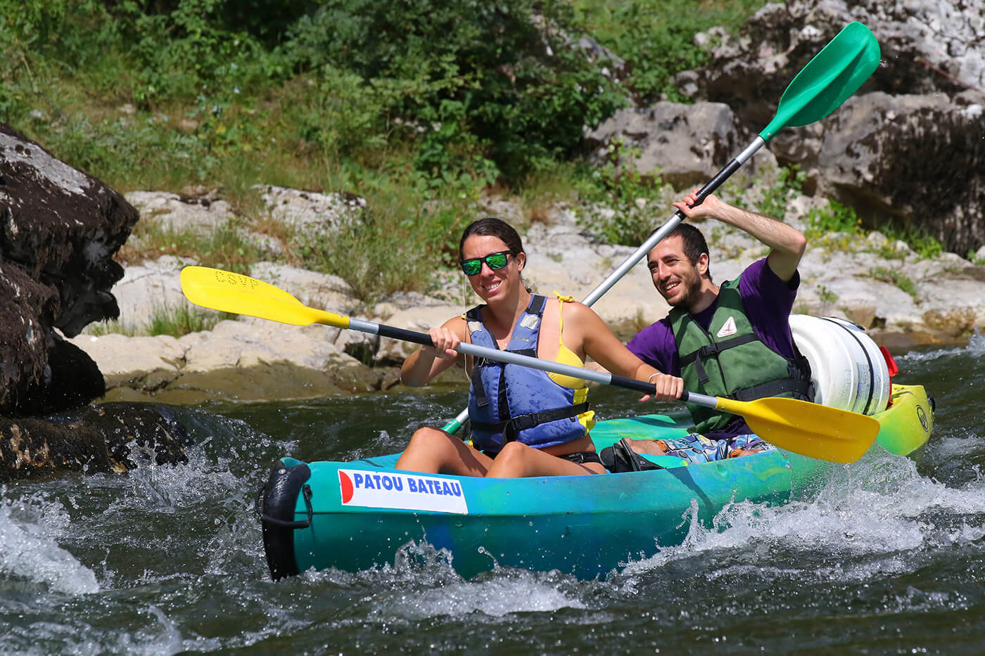 Canoa nel cuore delle Gole dell'Ardèche