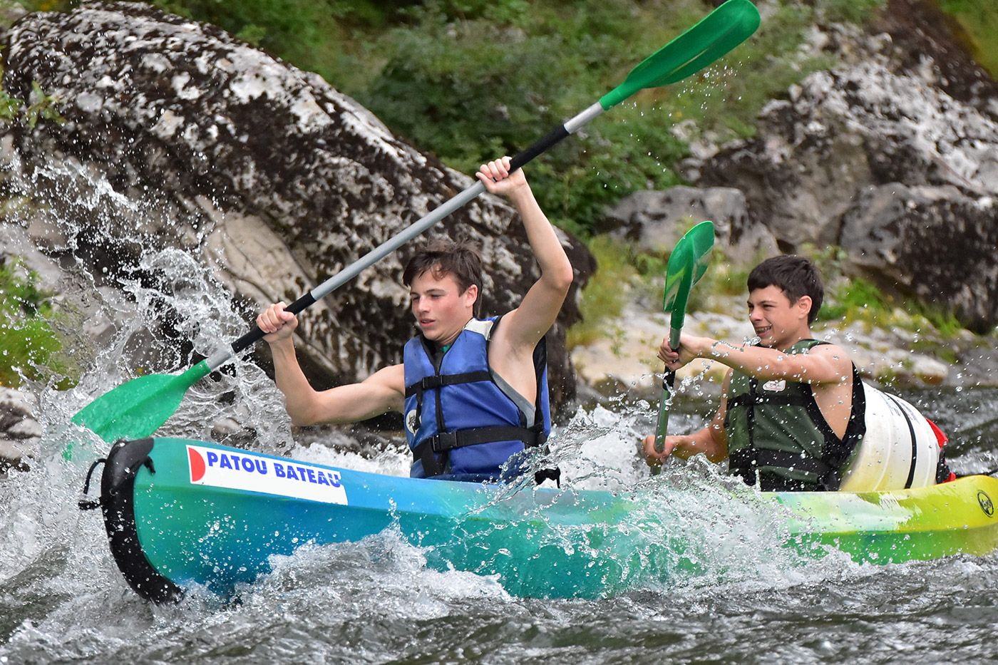 Canoa nel cuore delle Gole dell'Ardèche