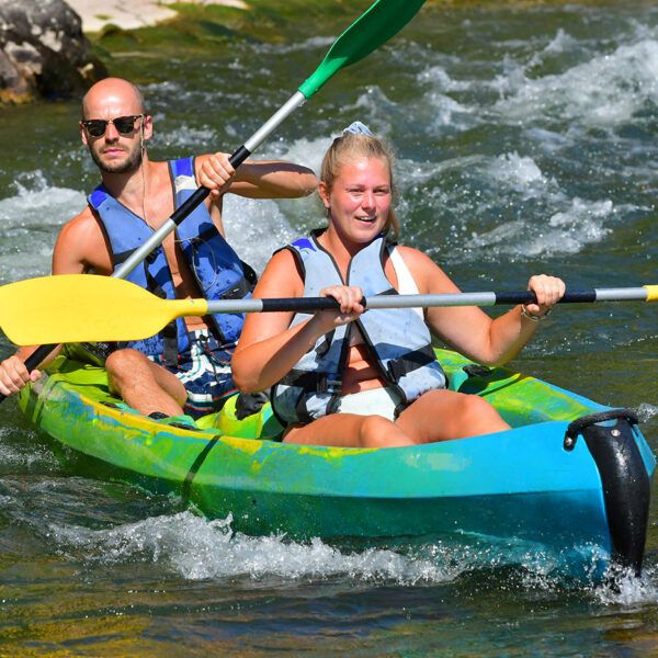 Kanuabfahrt auf der Ardèche Kanuabfahrt auf der Ardèche